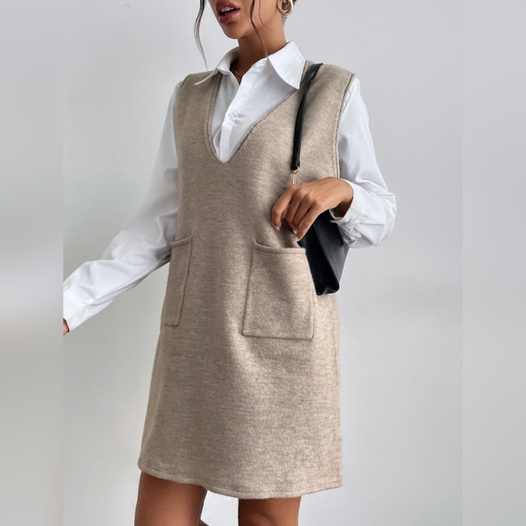 Dual Pocket Sleeveless Sweater Dress Without Blouse - Picture 3 of 5